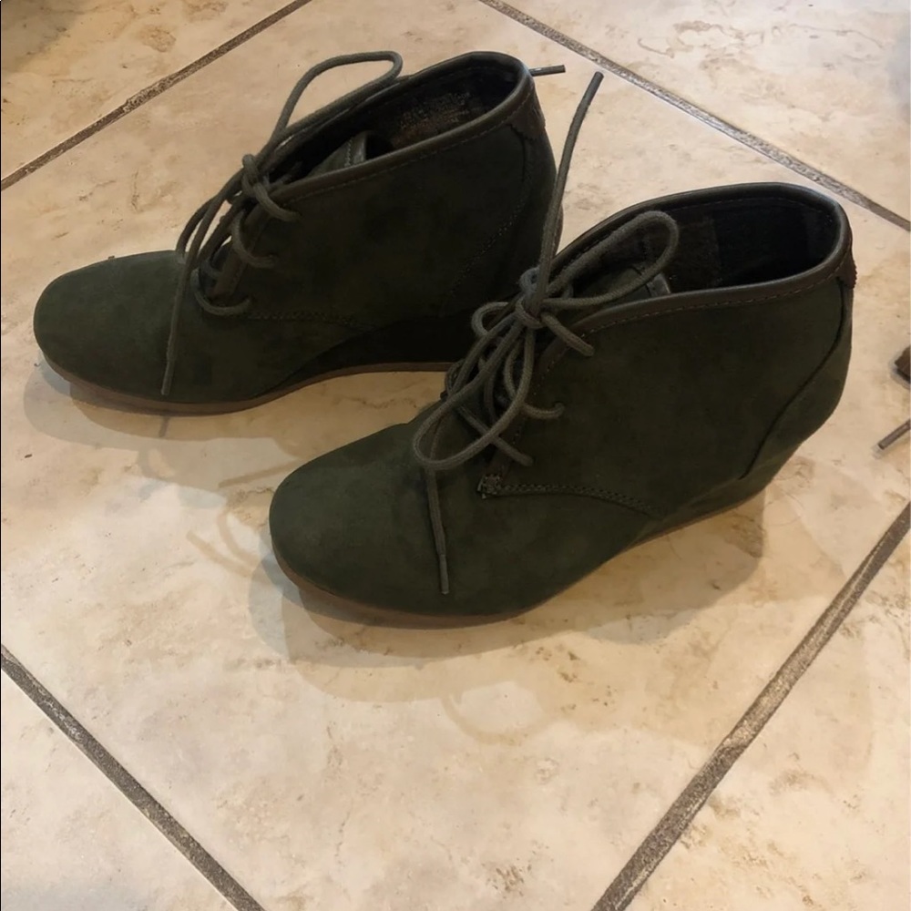 Wedge booties